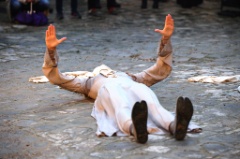 La figure du gisant  38 * 5616 x 3744 * (13.71MB)